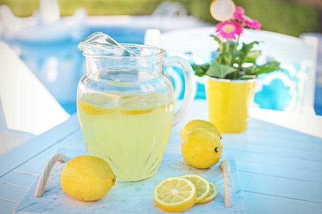 День лимонаду